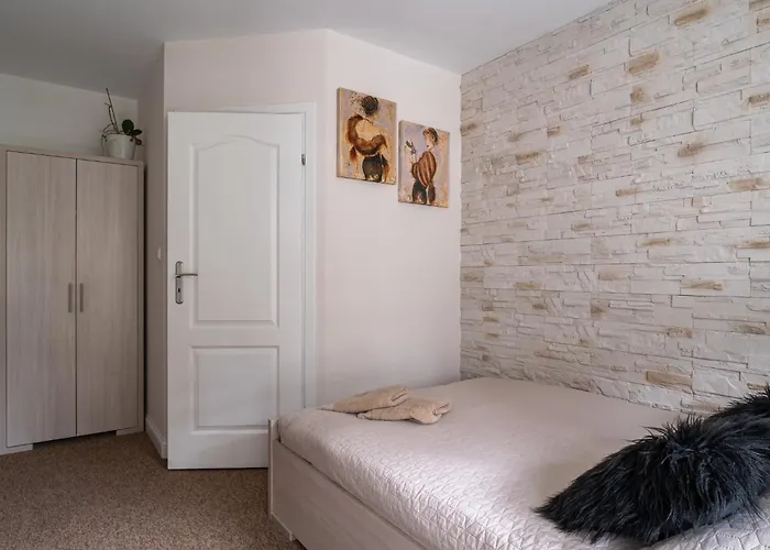 Doris Alloggio in famiglia *